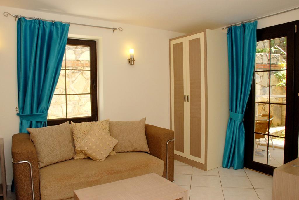 Costa Queen Suites Gumbet Exterior photo