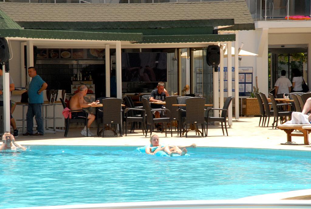 Costa Queen Suites Gumbet Exterior photo