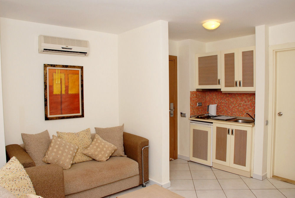 Costa Queen Suites Gumbet Exterior photo