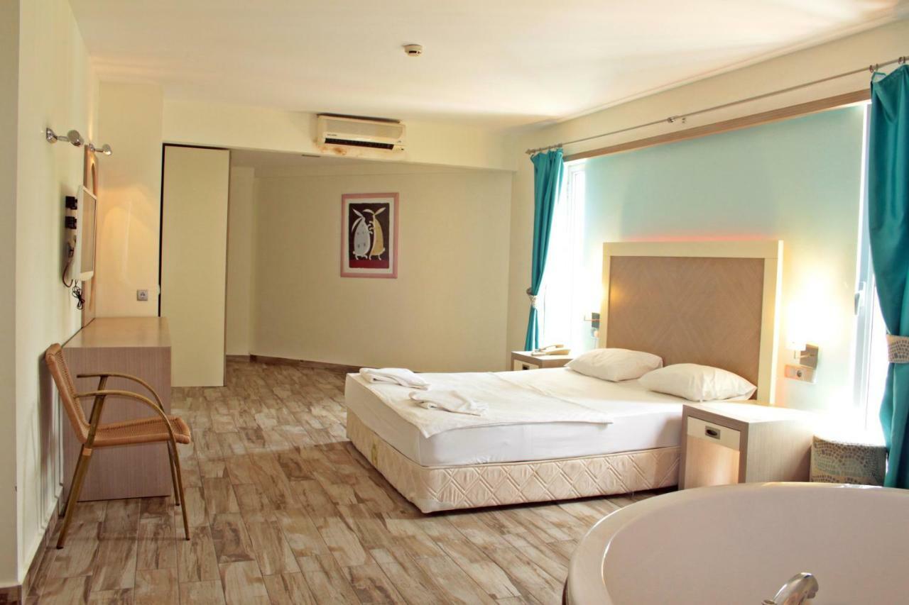 Costa Queen Suites Gumbet Exterior photo